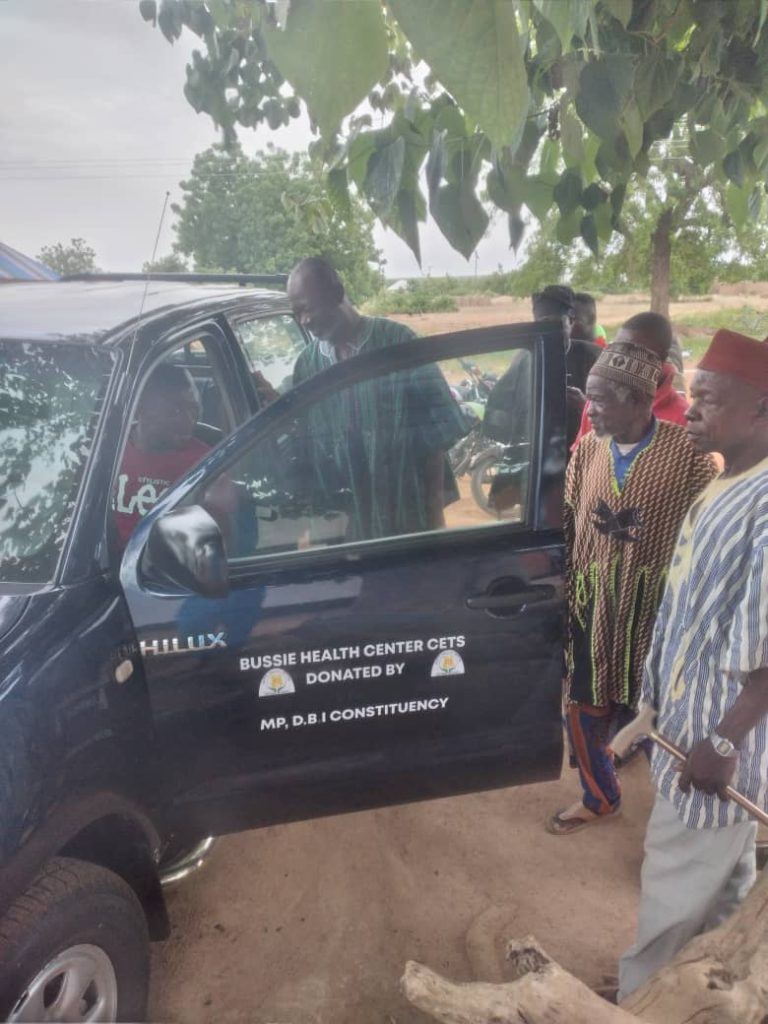 SANDAARE HANDS OVER REFURBISHED PICKUP TO BUSSIE HEALTH CENTER.