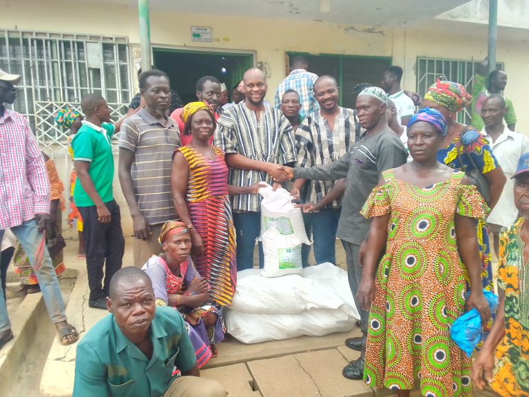 DISTRIBUTION OF PFJ FARM INPUTS KICKSTARTS IN JIRAPA MUNICIPALITY.
