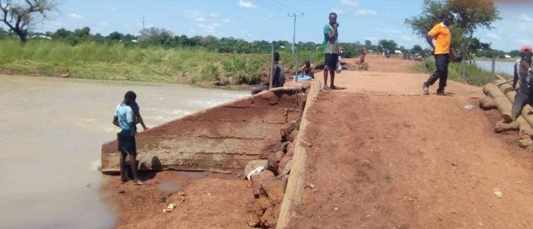 JIRAPA – KARNI CUT OFF FROM THE THREE NEIGHBORING DISTRICTS DUE TO FLOODS.