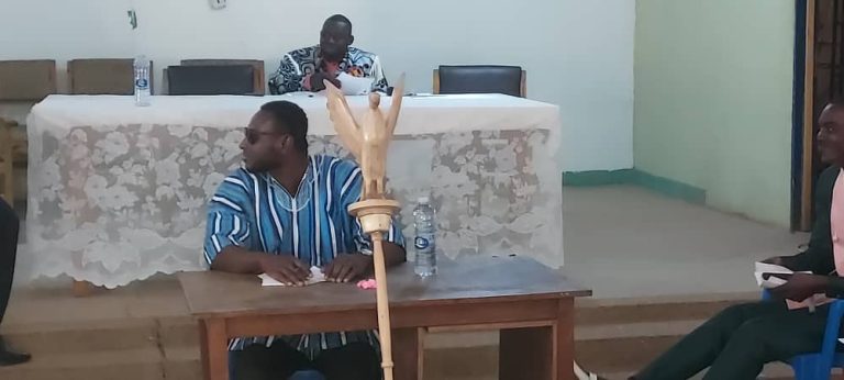 JIRAPA YOUTH PARLIAMENT JUMPED HEDDLES.